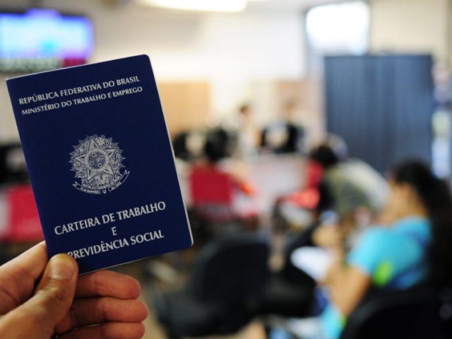 Desemprego, juros e crescimento