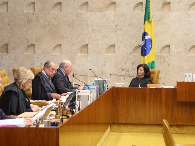 Terceirização de atividade fim