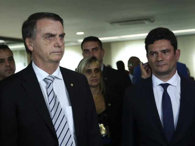 Por bons trabalhos