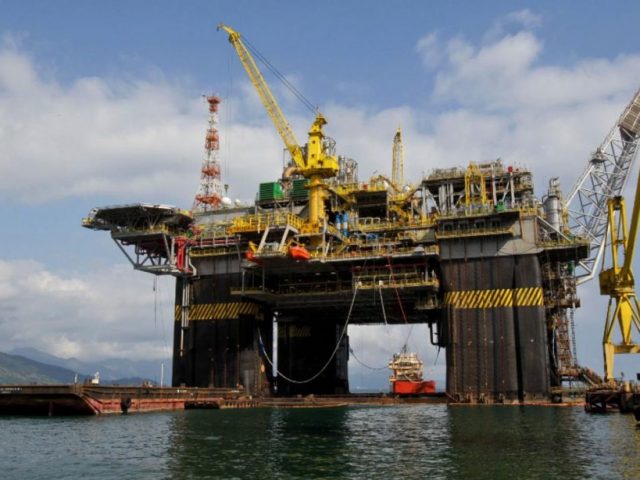 Estatal Petrobras salva leilão de cessão onerosa