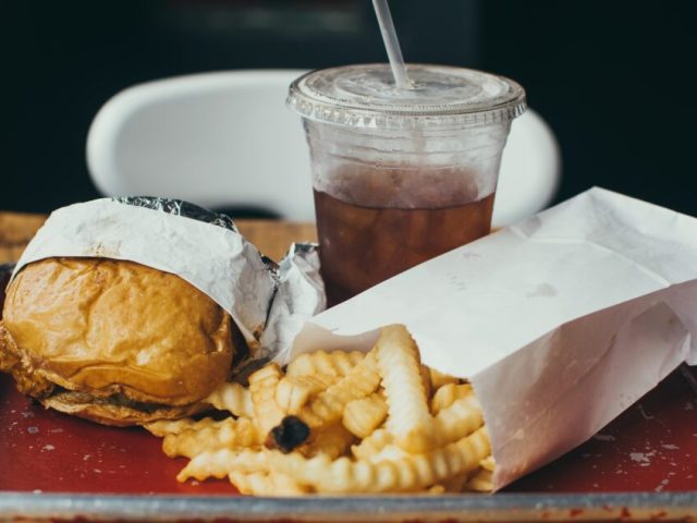 Pandemia do coronavírus: Isolamento social aumenta número de obesos