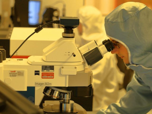 Pandemia do Coronavírus: A politização do tema da vacinação