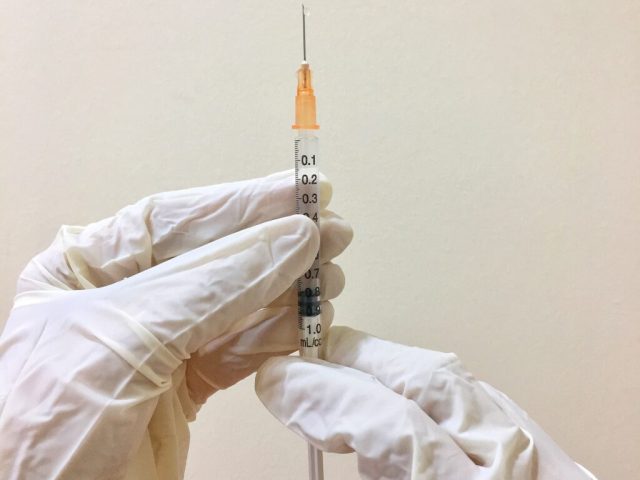 Vacinação mostra país dividido: um com e outro sem pressa