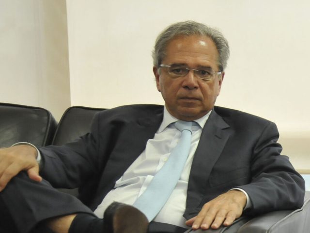 Ministro da Economia é um rentista e não tem um plano de crescimento econômico para o país