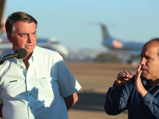 Rejeitado nas eleições e no golpe que liderou
