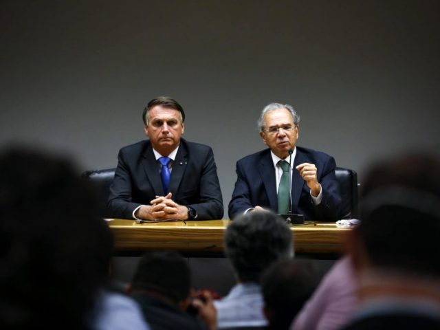 Reajuste do Bolsa Família é justo socialmente e tem objetivos eleitorais