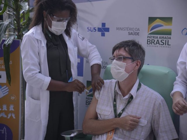 Direito coletivo à saúde acima de liberdades individuais