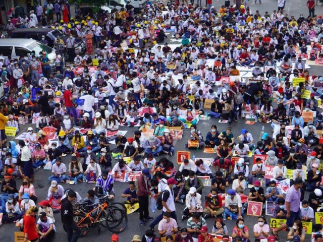 Elogios a regimes de exceção devem ser condenados socialmente, politicamente e juridicamente