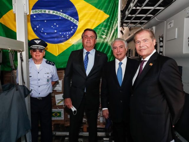Sem novatos, política nacional é dominada por antigas lideranças