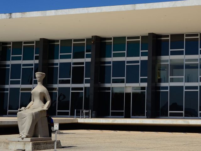 Os aspectos constitucionais e legais do indulto e da graça