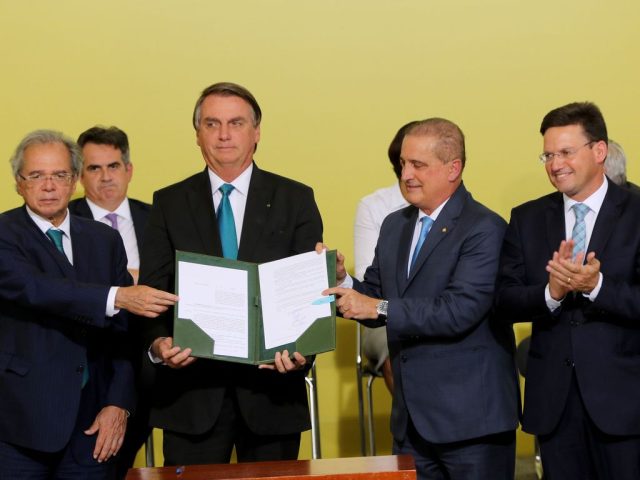 O dia a dia mostra quem é quem na política brasileira