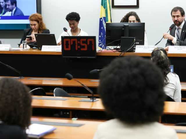 Projeto de Lei sobre Fake News garante direitos, deveres e regula o uso das Redes Sociais