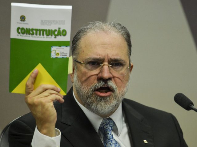 PGR pede penas de até 30 anos para envolvidos nos ataques de 08.01