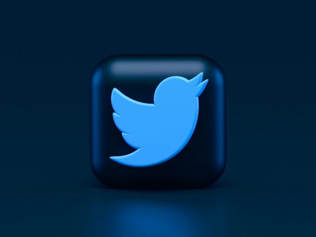 O conflito entre a Rede Social X e o Poder Judiciário Brasileiro