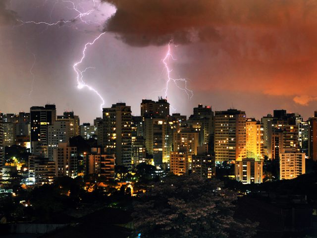 Enel em São Paulo: Lucros e falta de compromisso com a continuidade da prestação do serviço público
