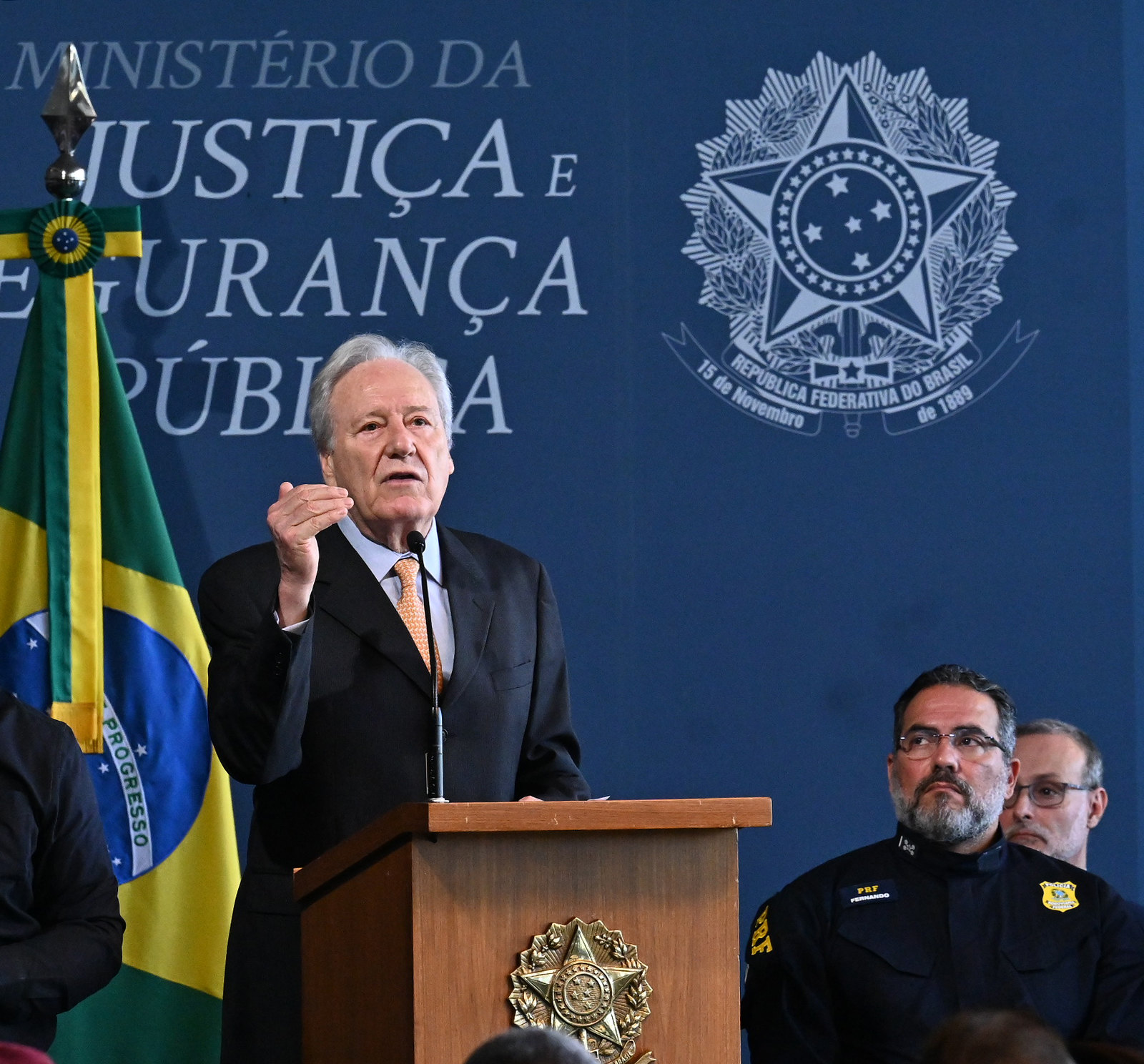 No momento, você está visualizando Os desafios para o uso da força policial no Brasil