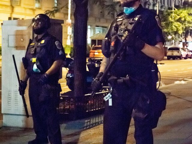 Quem vigia os vigilantes? A crise ética nas forças de segurança