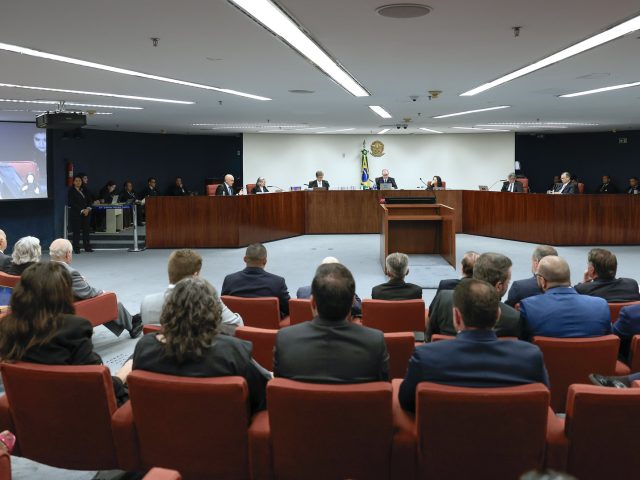 Golpe de Estado e a responsabilidade histórica: STF transforma Bolsonaro em réu