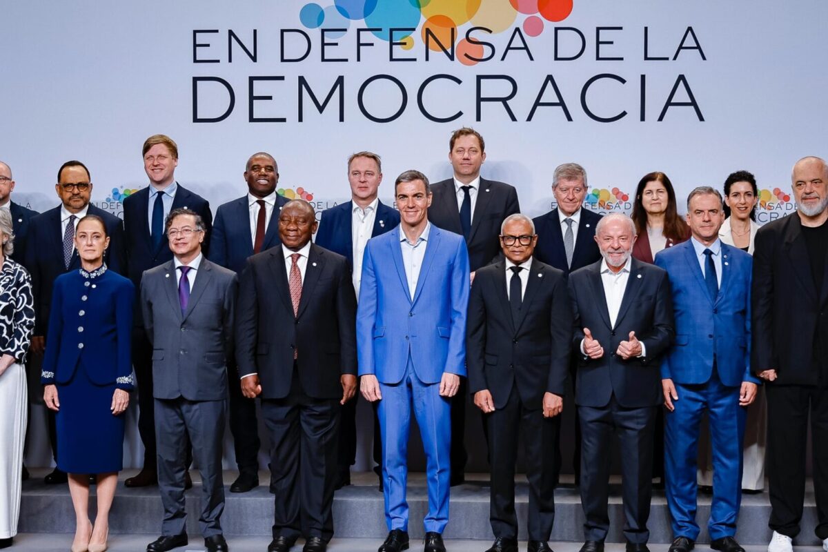 O Governador que destrói o público e promete o que não fez